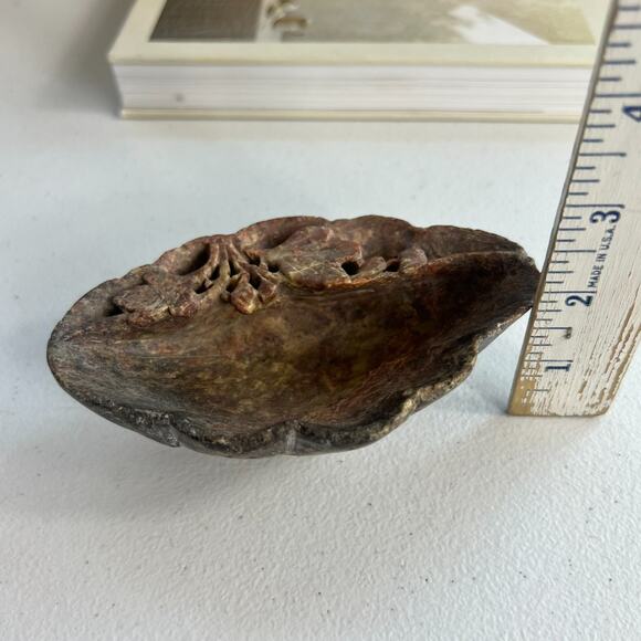 Unbranded Hand-carved SoapStone Trinket Soap Dish 5 x 3 Red Brown Pedestal Vtg - Picture 7 of 8